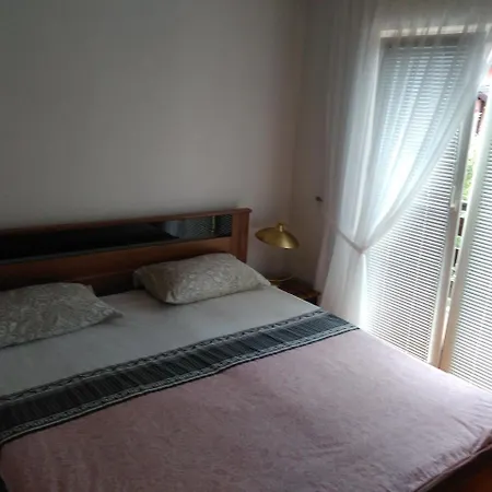 Deluxe Jasmina Bihać