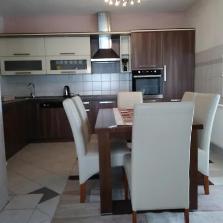 Deluxe Jasmina Apartment *